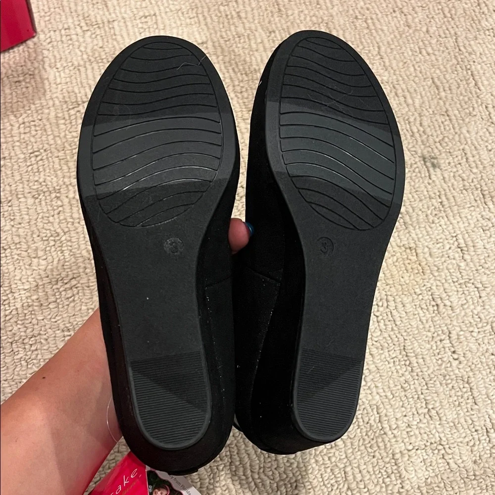 Chic Black Wedge Shoes for girls